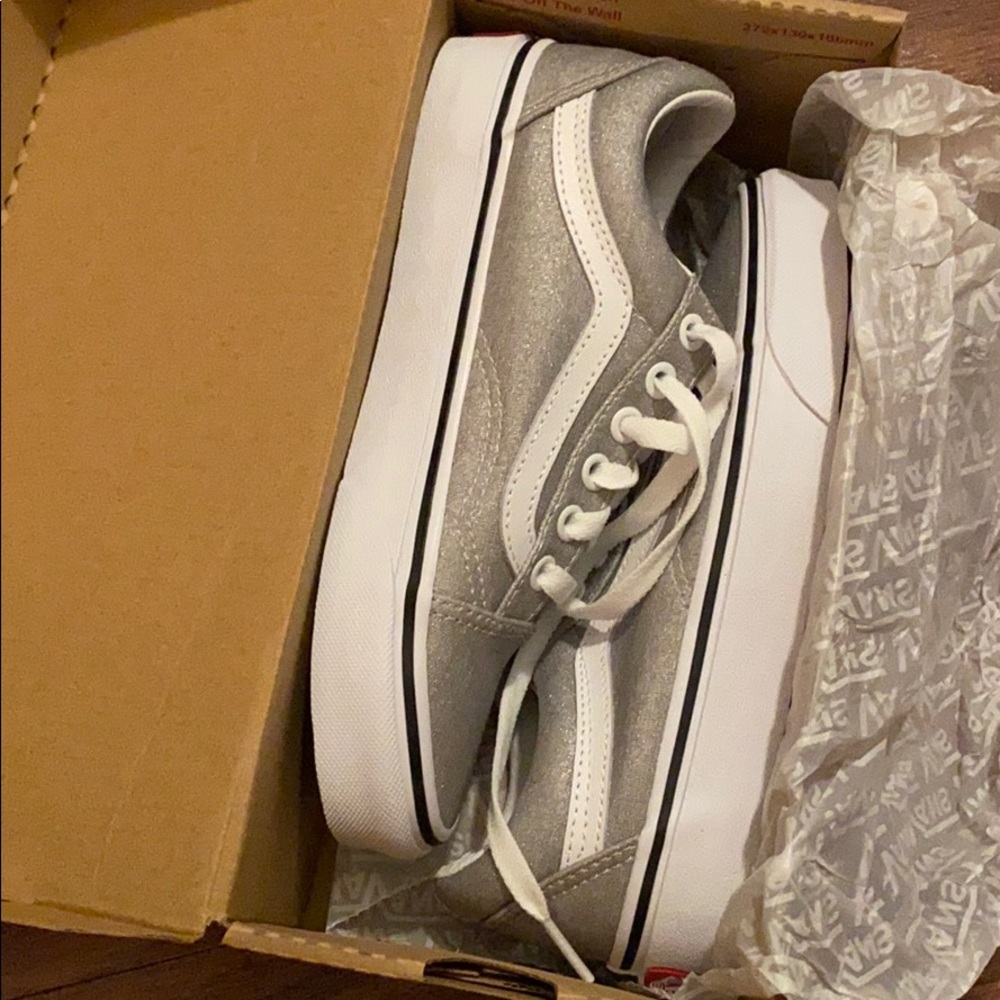 NIB Old skool Vans